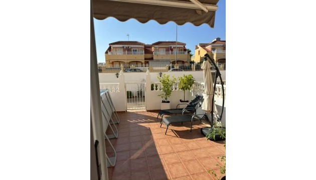 Herverkoop - Semi Detached Villa - Orihuela Costa - La Zenia