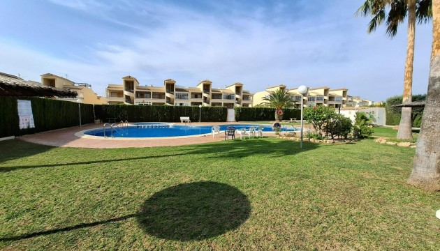 Перепродажа - Квартира - Torrevieja - Los Altos