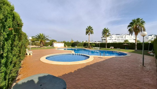 Перепродажа - Квартира - Torrevieja - Los Altos