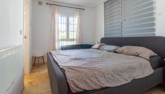 Resale - Bungalow - Orihuela Costa - Los Dolses