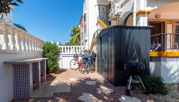 Resale - Bungalow - Orihuela Costa - Los Dolses