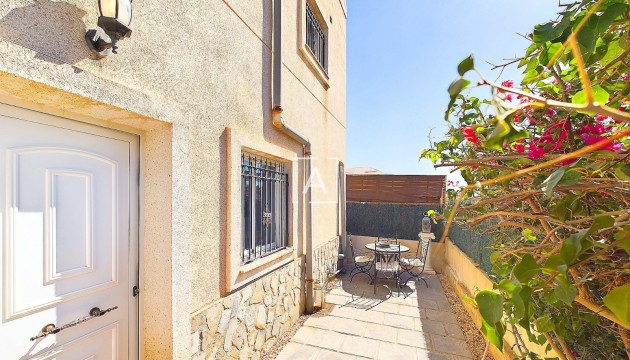 Resale - Detached Villa - Pinar de Campoverde