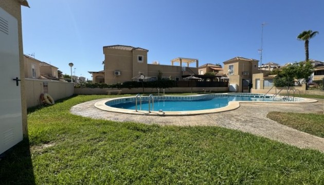 Wiederverkauf - Duplex - Torrevieja