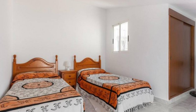 Resale - Bungalow - Torrevieja - San Luis