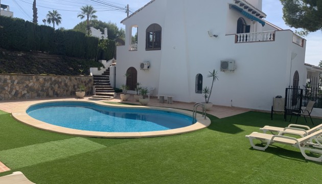 Herverkoop - Detached Villa - Orihuela Costa - Villamartín