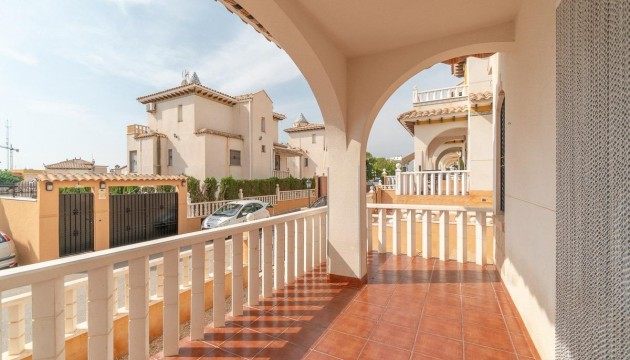 Herverkoop - Detached Villa - Orihuela Costa - Los Dolses