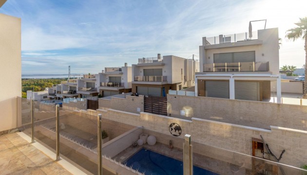 Перепродажа - отдельная вилла - Orihuela Costa - Villamartín