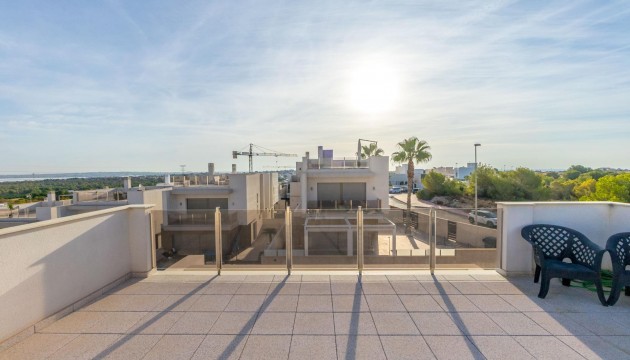 Перепродажа - отдельная вилла - Orihuela Costa - Villamartín