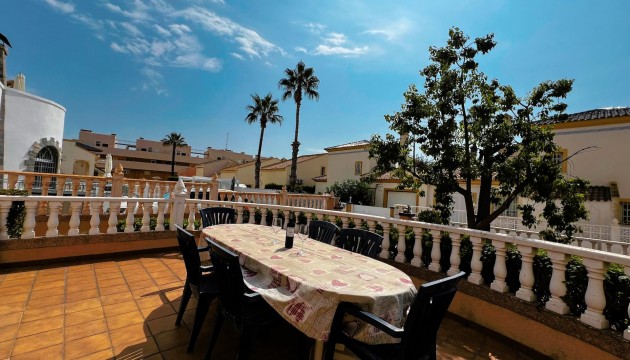 Перепродажа - Полуотдельная вилла - Orihuela Costa - Playa Flamenca