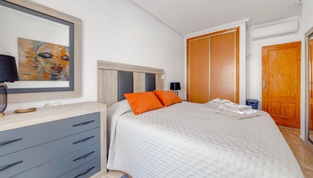 Resale - Apartment - Orihuela Costa - Cabo Roig