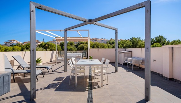 Herverkoop - Detached Villa - Orihuela Costa - La Zenia