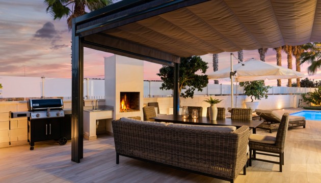 Begagnad - Fristående Villa - Alicante - Lomas de Cabo Roig