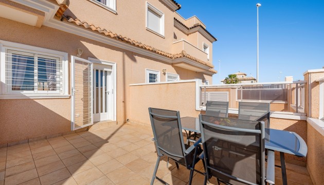 Перепродажа - Таунхаус - Orihuela Costa - Lomas de Cabo Roig