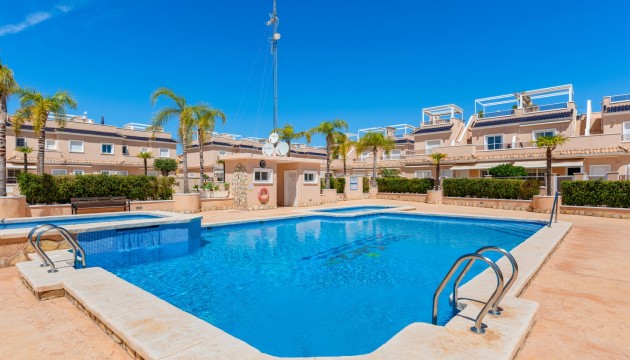 Перепродажа - Таунхаус - Orihuela Costa - Lomas de Cabo Roig