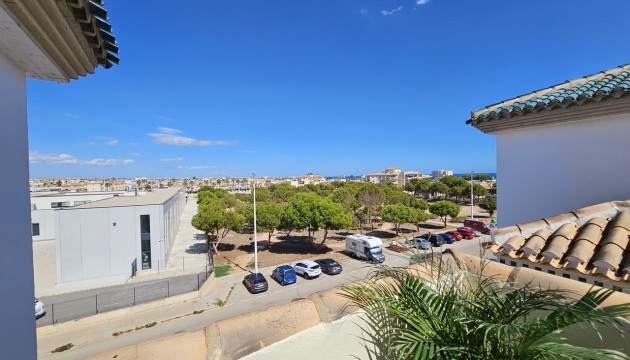 Herverkoop - Apartment - Orihuela Costa - La Zenia