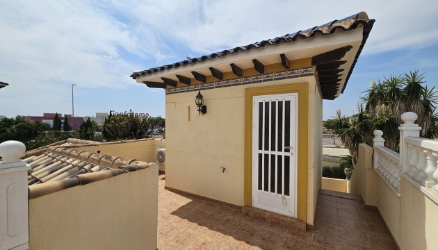 Herverkoop - Detached Villa - Orihuela Costa - Playa Flamenca