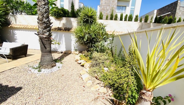 Wiederverkauf - Detached Villa - Orihuela Costa - La Zenia