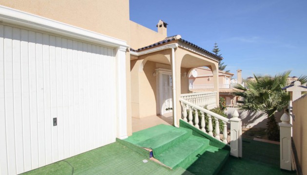 Wiederverkauf - Detached Villa - Orihuela Costa - La Zenia