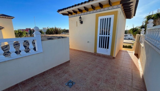 Herverkoop - Detached Villa - Orihuela Costa - La Zenia