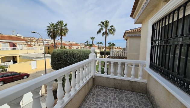 Перепродажа - отдельная вилла - Orihuela Costa - Villamartín