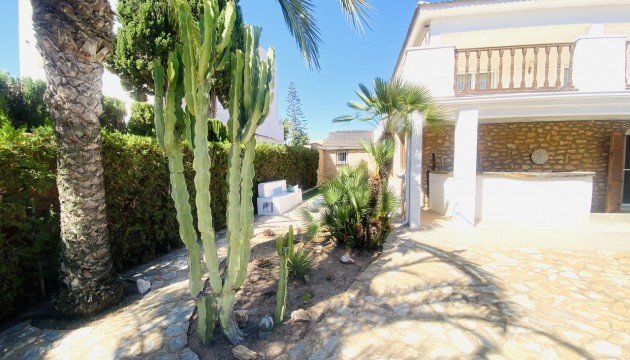 Wiederverkauf - Detached Villa - Orihuela Costa - La Zenia