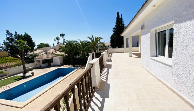 Wiederverkauf - Detached Villa - Orihuela Costa - La Zenia