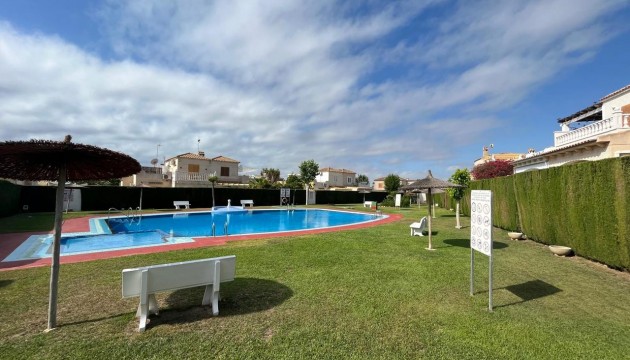 Resale - Townhouse - Orihuela Costa - Playa Flamenca