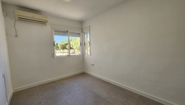 Resale - Apartment - Orihuela Costa - La Zenia