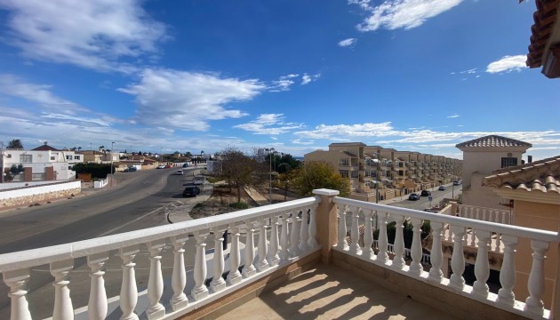 Wiederverkauf - Detached Villa - Orihuela Costa - Punta Prima