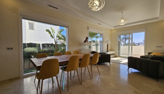 Herverkoop - Detached Villa - Orihuela Costa - La Zenia