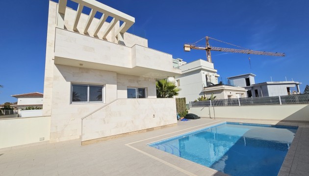 Wiederverkauf - Detached Villa - Orihuela Costa - La Zenia