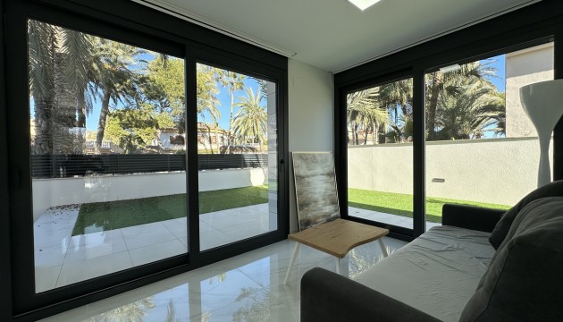 Herverkoop - Detached Villa - Orihuela Costa - La Zenia