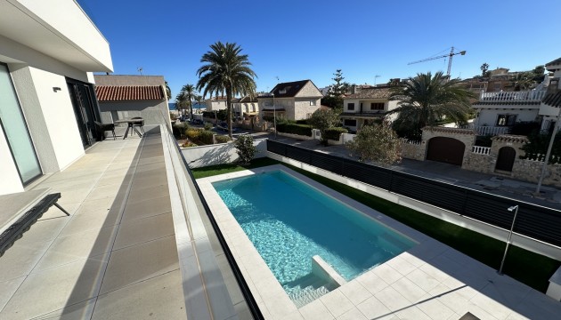 Herverkoop - Detached Villa - Orihuela Costa - La Zenia