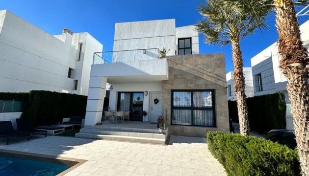 Herverkoop - Detached Villa - Ciudad Quesada