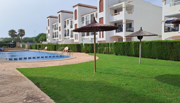 Перепродажа - отдельная вилла - Orihuela Costa - Punta Prima