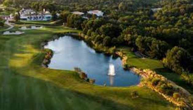 Перепродажа - отдельная вилла - Las Colinas Golf