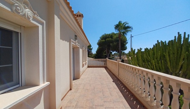 Перепродажа - отдельная вилла - Orihuela Costa - Cabo Roig