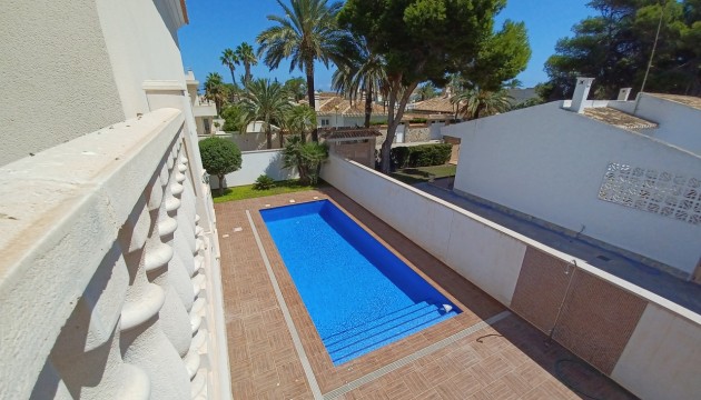 Перепродажа - отдельная вилла - Orihuela Costa - Cabo Roig