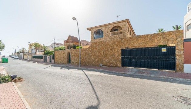 Begagnad - Fristående Villa - Orihuela Costa - Los Balcones - Los Altos del Edén