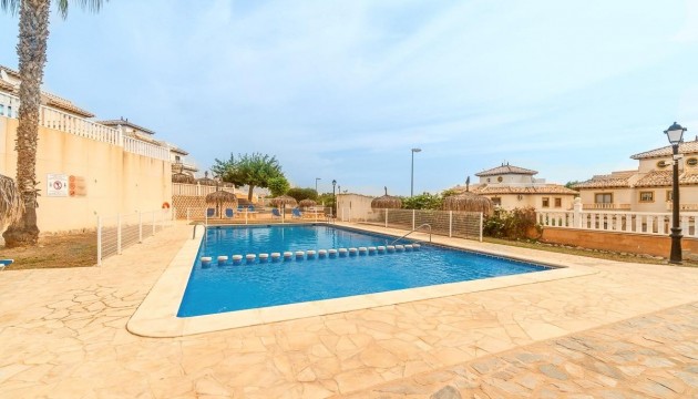 Herverkoop - Detached Villa - Orihuela Costa - Los Dolses