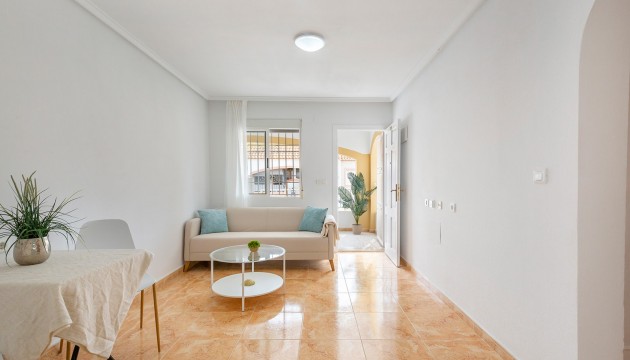 Begagnad - Bungalow - Torrevieja - La Siesta - El Salado -  Torreta