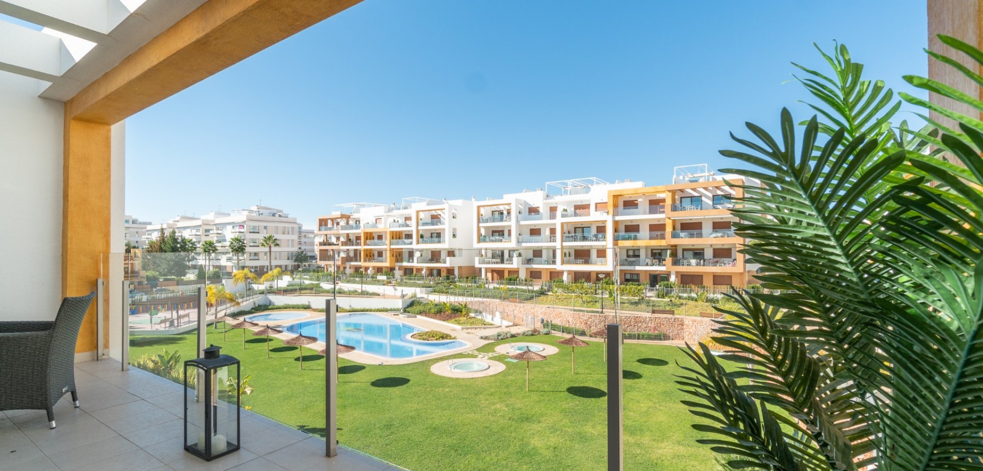 Apartment in Urbanizacion los Balcones - Image 2