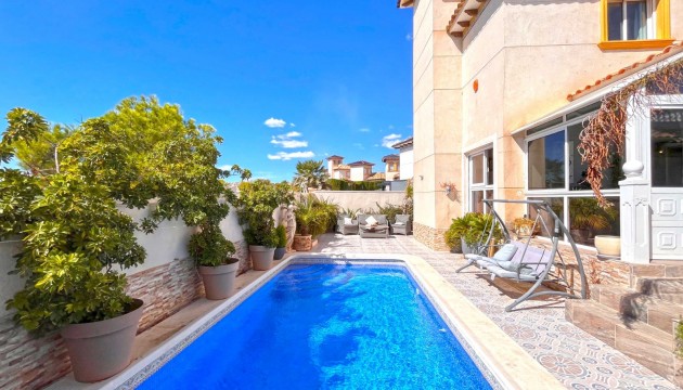 Resale - Detached Villa - Orihuela Costa - La Zenia