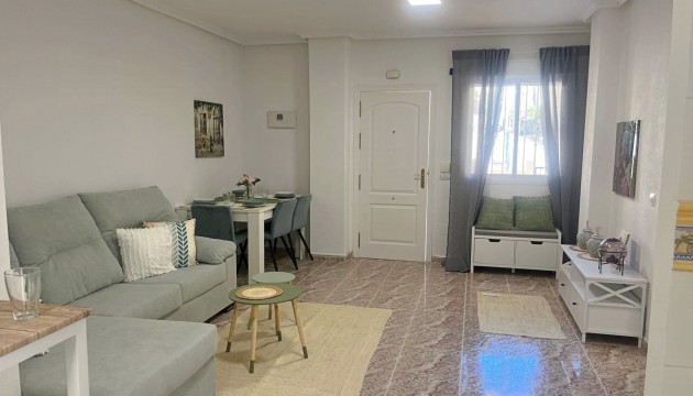 Resale - Apartment - Orihuela Costa - Villamartín