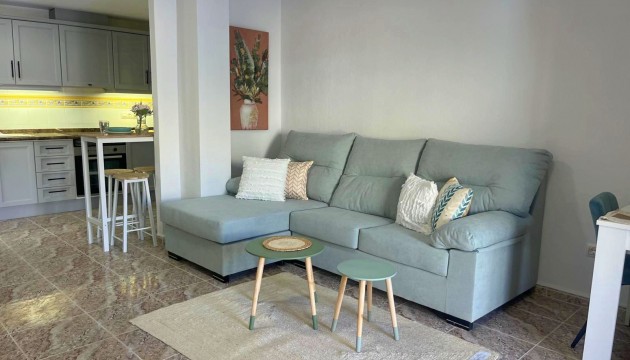 Resale - Apartment - Orihuela Costa - Villamartín