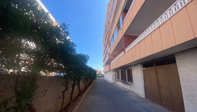 Resale - Apartment - Orihuela Costa - Punta Prima