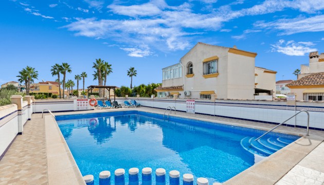 Перепродажа - Квартира - Orihuela Costa - Cabo Roig