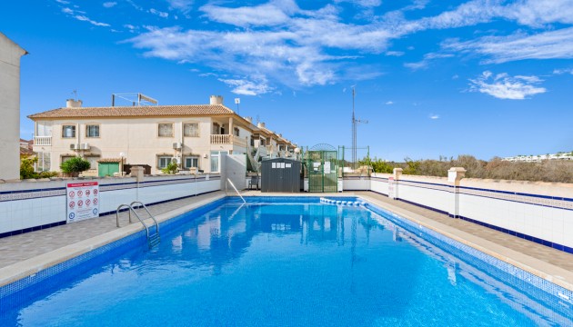 Перепродажа - Квартира - Orihuela Costa - Cabo Roig