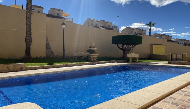 Resale - Apartment - Orihuela Costa - Villamartín