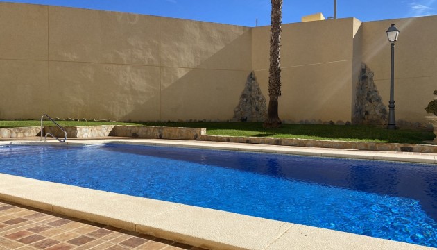 Resale - Apartment - Orihuela Costa - Villamartín